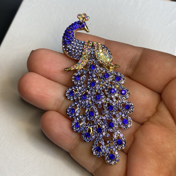 Unbranded Jewelry - NEW Blue Peacock Brooch Pin birds costume jewelry gift